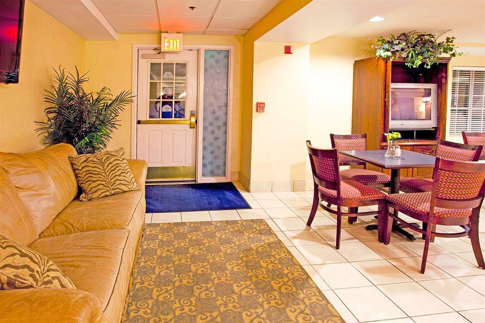 Baymont Inn & Suites Braselton Pokoj fotografie